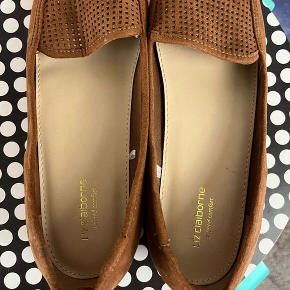 Liz Claiborne Towne Loafers Brown Perforated Upper Slip On Faux Suede 8.5 Medium - Picture 5 of 8